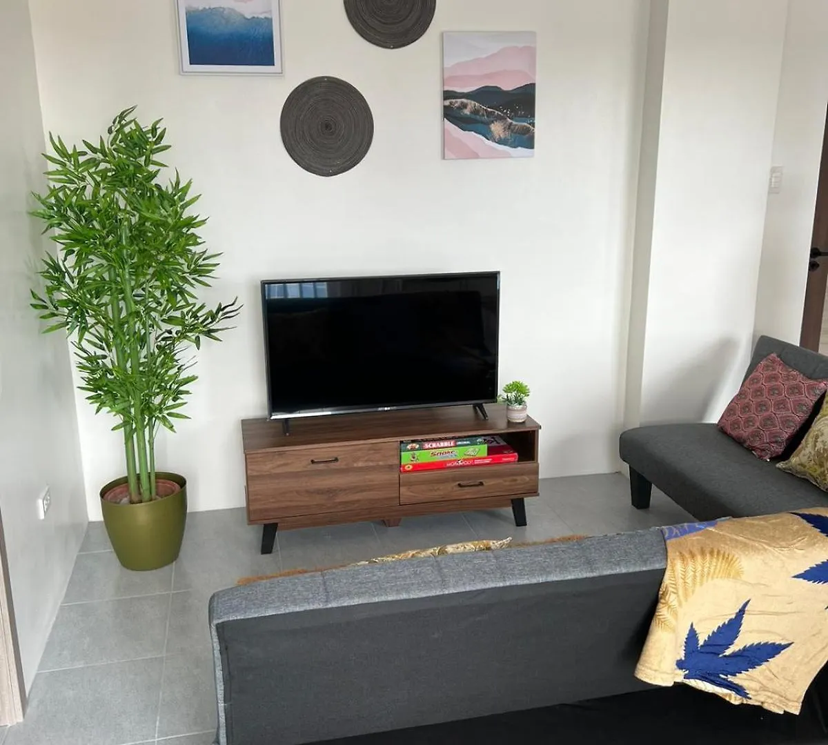 アンヘレス Casa Carlitoアパートホテル フィリピン